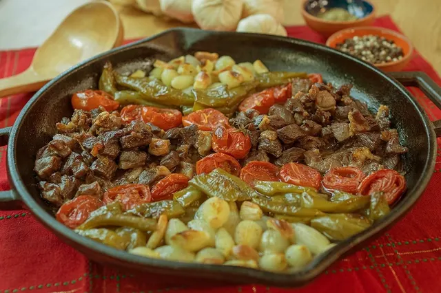 Antep Eli Böğründe