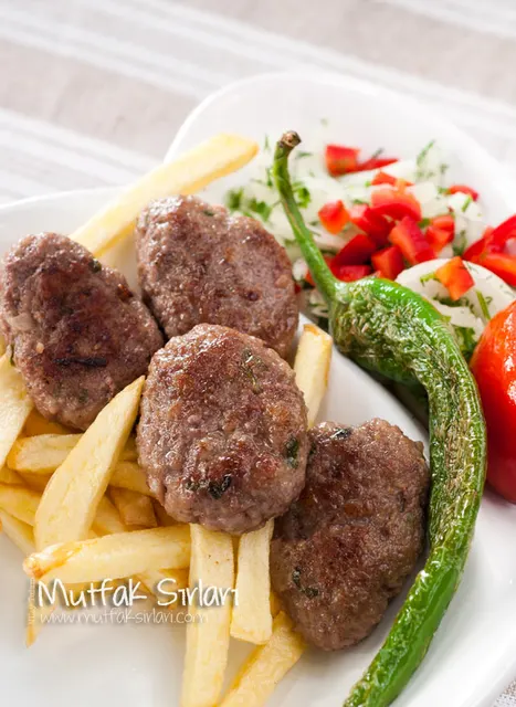 Cızbız Köfte