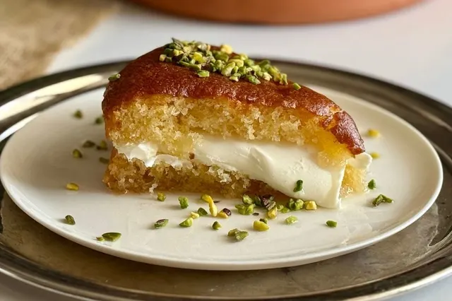 Kaymaklı Ekmek Kadayıfı
