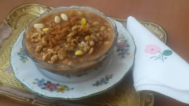 Antep Muni Çorbası (Dövmeli Şirinli Çorba)