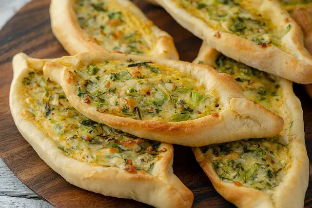 Antep Tarhana Böreği